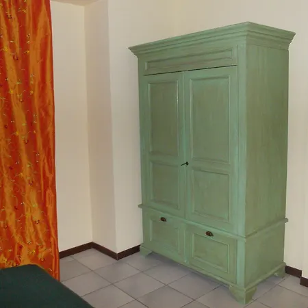 Imperial Apartment *